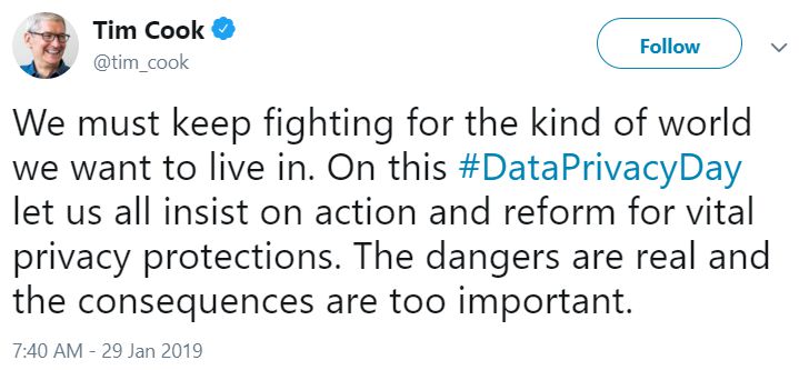 Tim Cook tweeting about Privacy